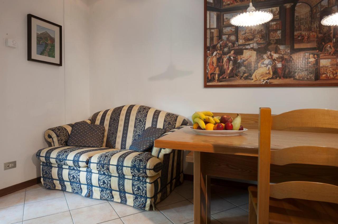 דירות La Casa Di לאזיסה מראה חיצוני תמונה